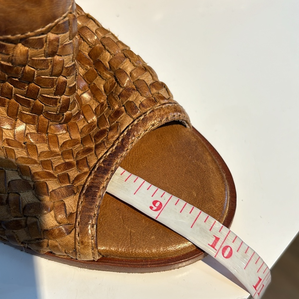 FRYE Sofia Women's Heels Sandals Size Brown Woven Leather Buckle 4" Heel size 8 - Picture 11 of 14